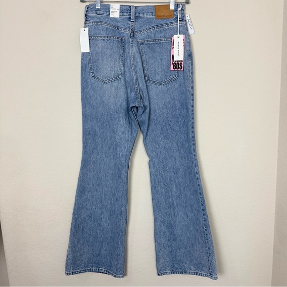Denim Forum The Marlene 60s High Rise Flare
Jeans Aritzia Size 29 - Picture 9 of 16